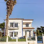 Santa Cruz Surf House By Stoke Travel *