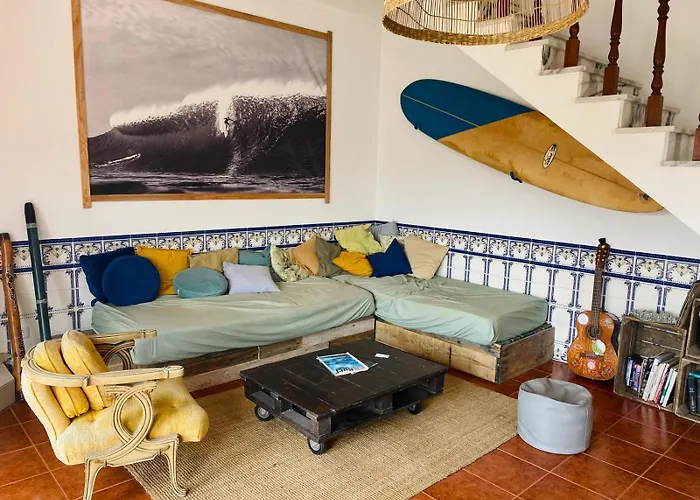 Santa Cruz Surf House By Stoke Travel Bed & Breakfast *