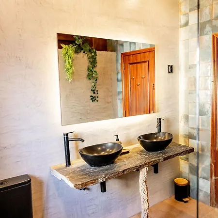 Santa Cruz Surf House By Stoke Travel לינה וארוחת בוקר אה דוס קונהאדוס