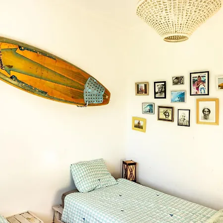 לינה וארוחת בוקר Santa Cruz Surf House By Stoke Travel